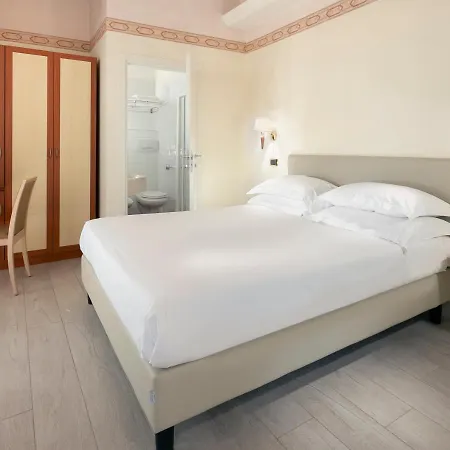 Otel Bikini 4*