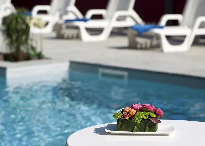 Bikini Hotel