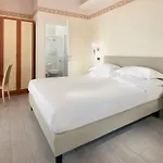 Hotel Bikini 4*
