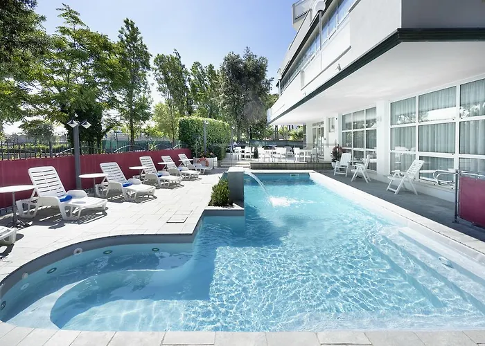 比基尼酒店 里米尼